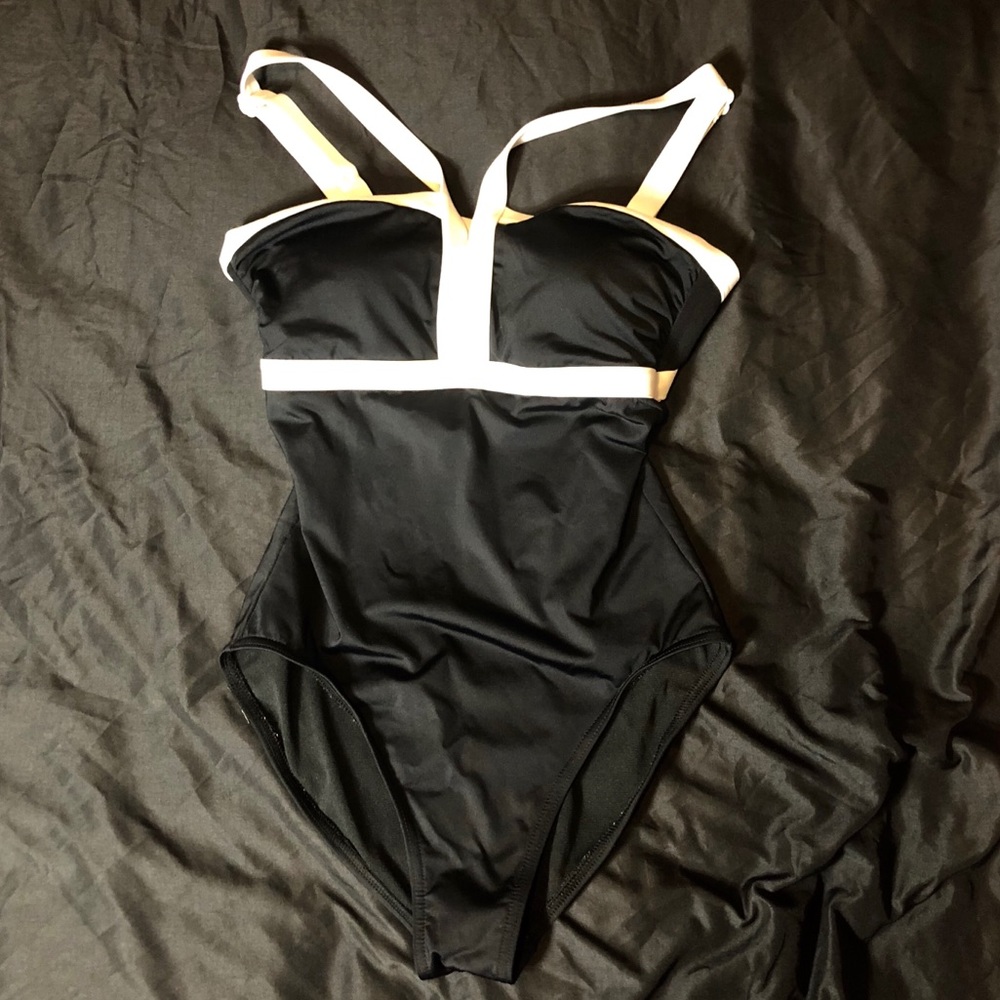 Jag black and white one piece swimsuit - Picture 2 of 10